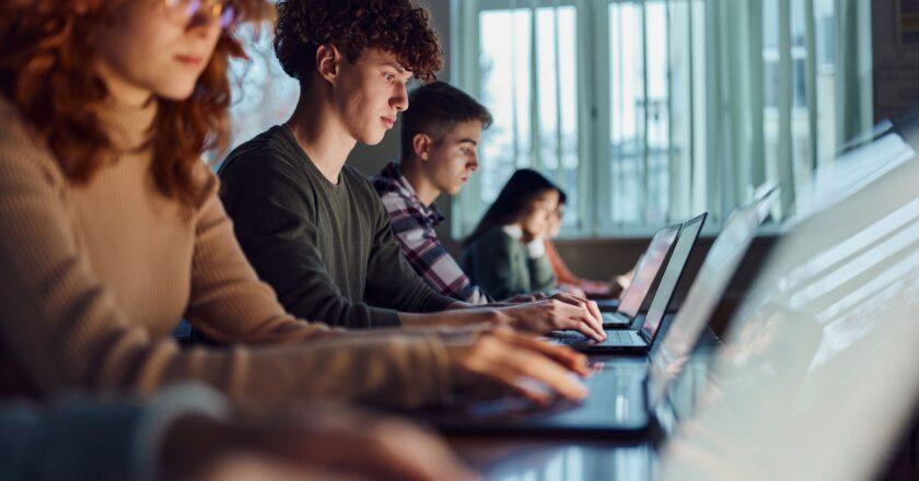 Unlock Your Future: Explore 16 Free Courses in AI, Programming, and Cybersecurity
